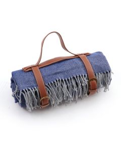 picknic blanket blue
